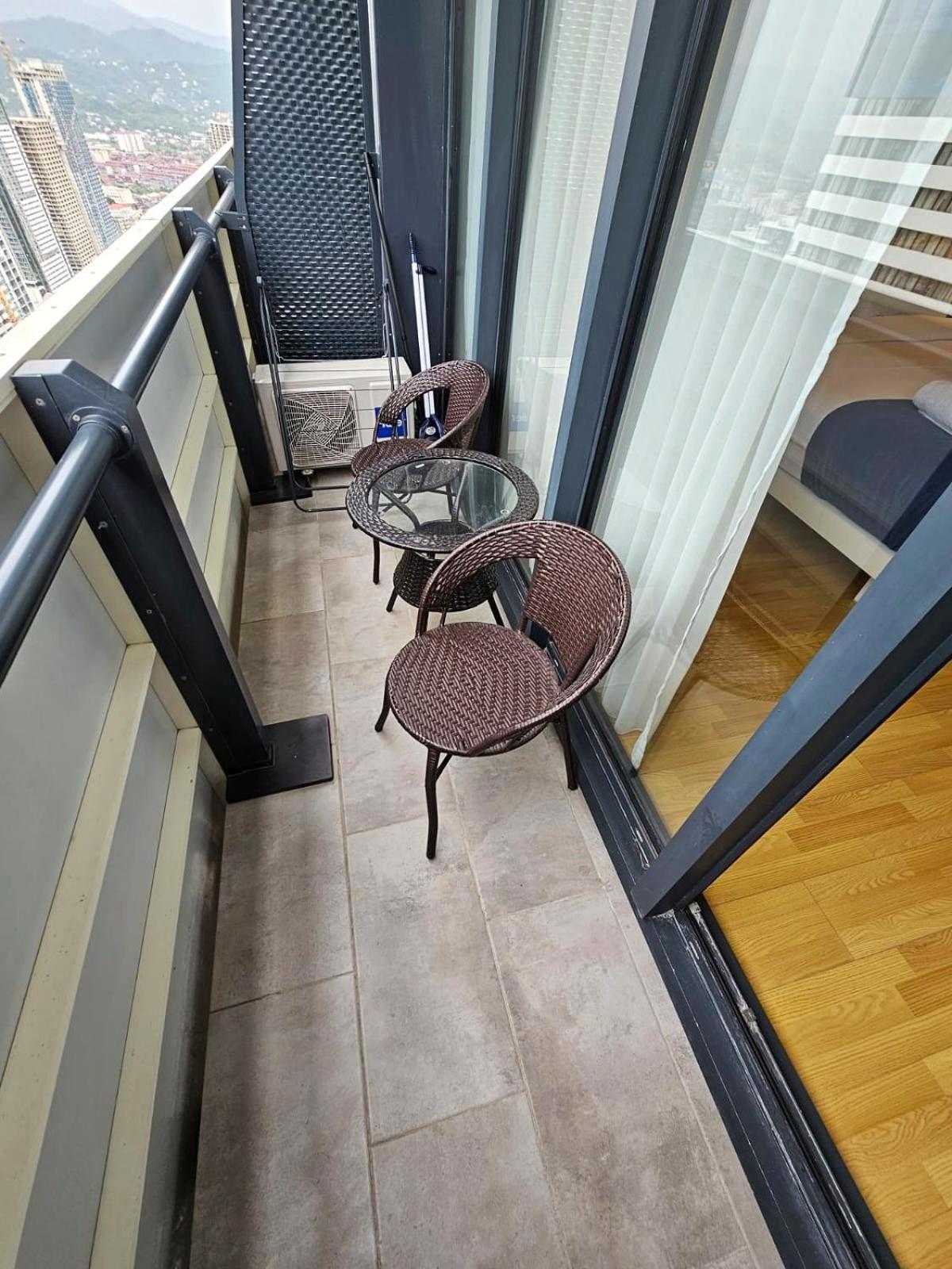 Best Location Apartments In Батуми Экстерьер фото