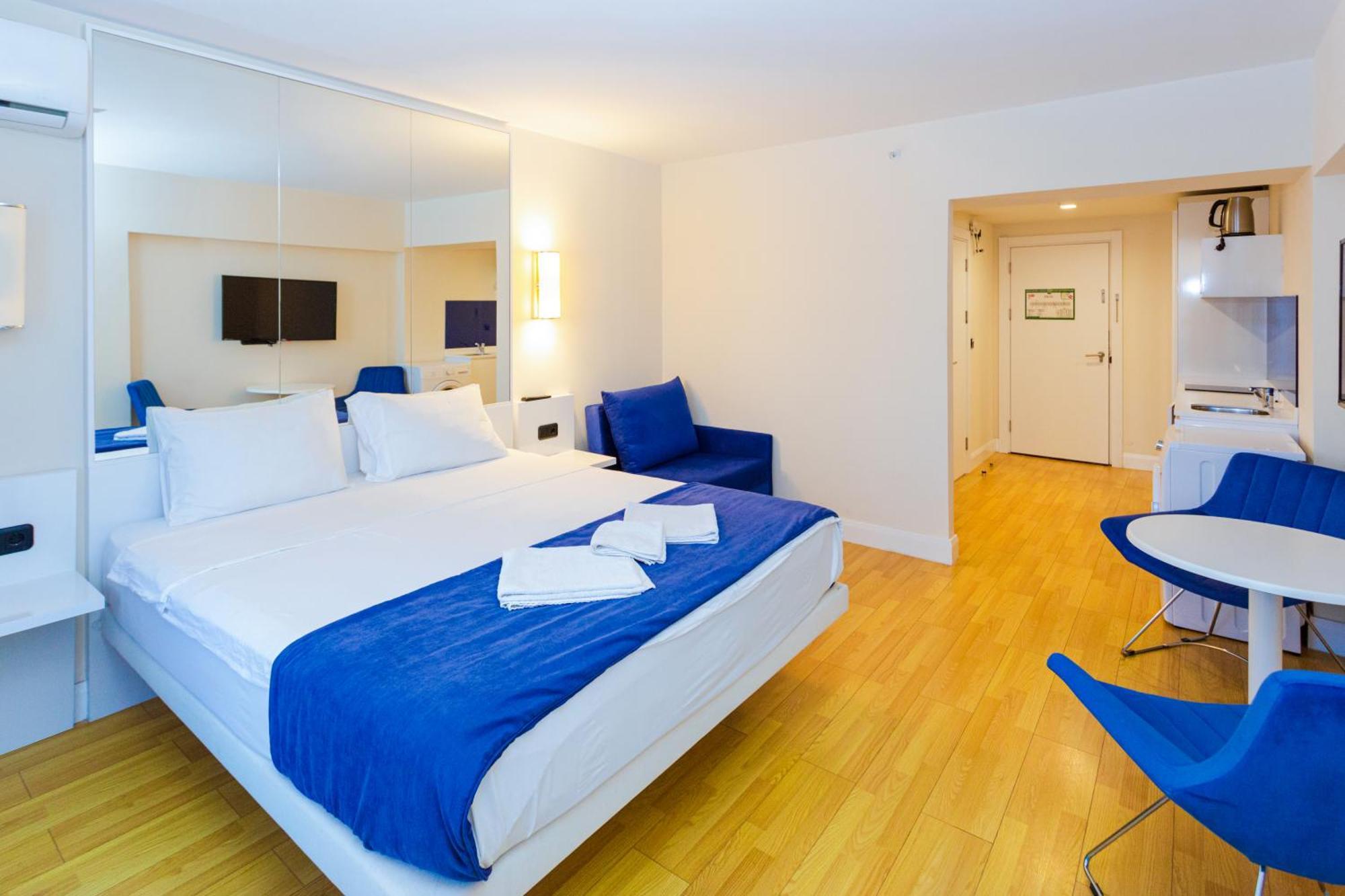 Best Location Apartments In Батуми Экстерьер фото
