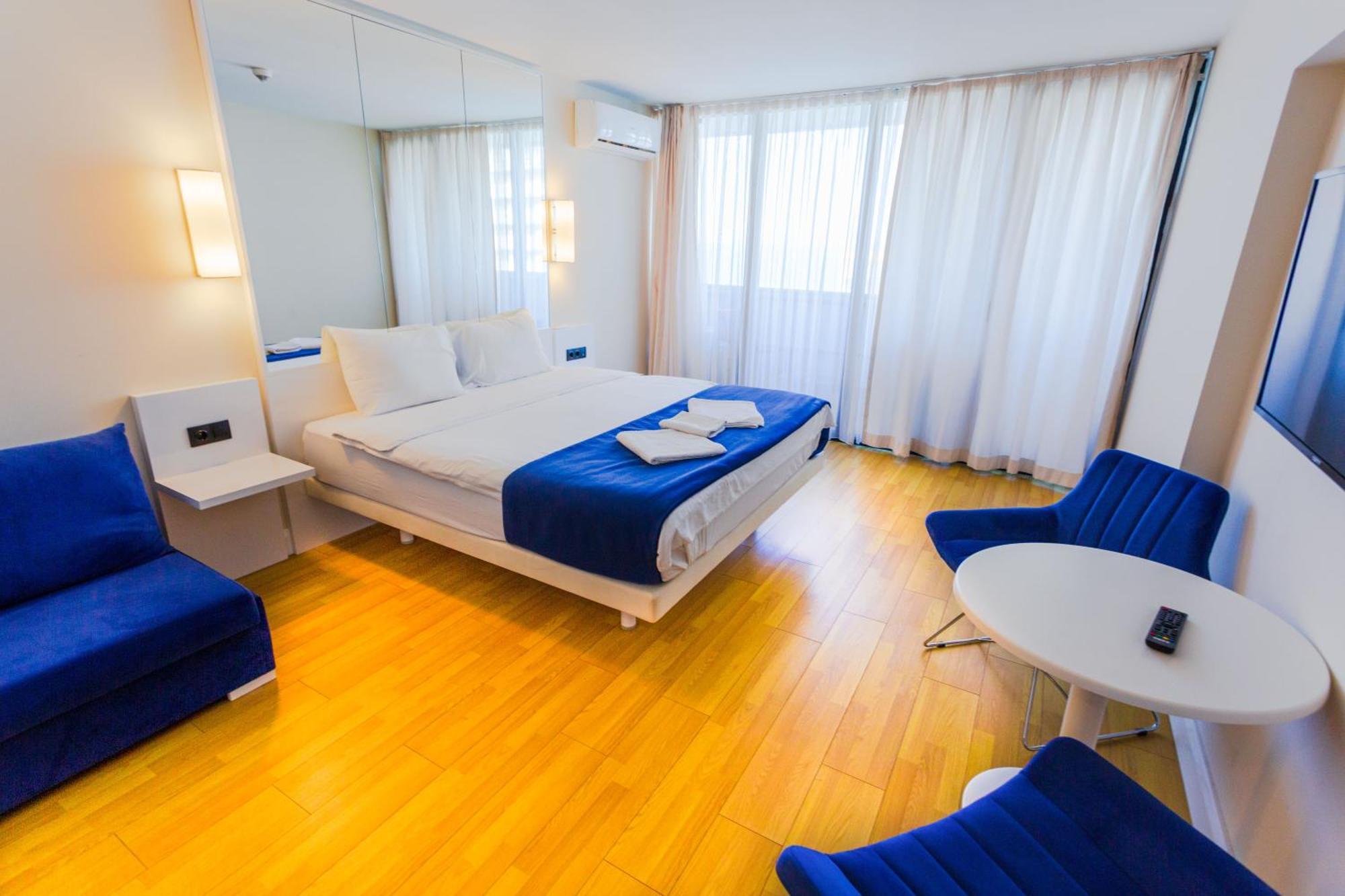 Best Location Apartments In Батуми Экстерьер фото