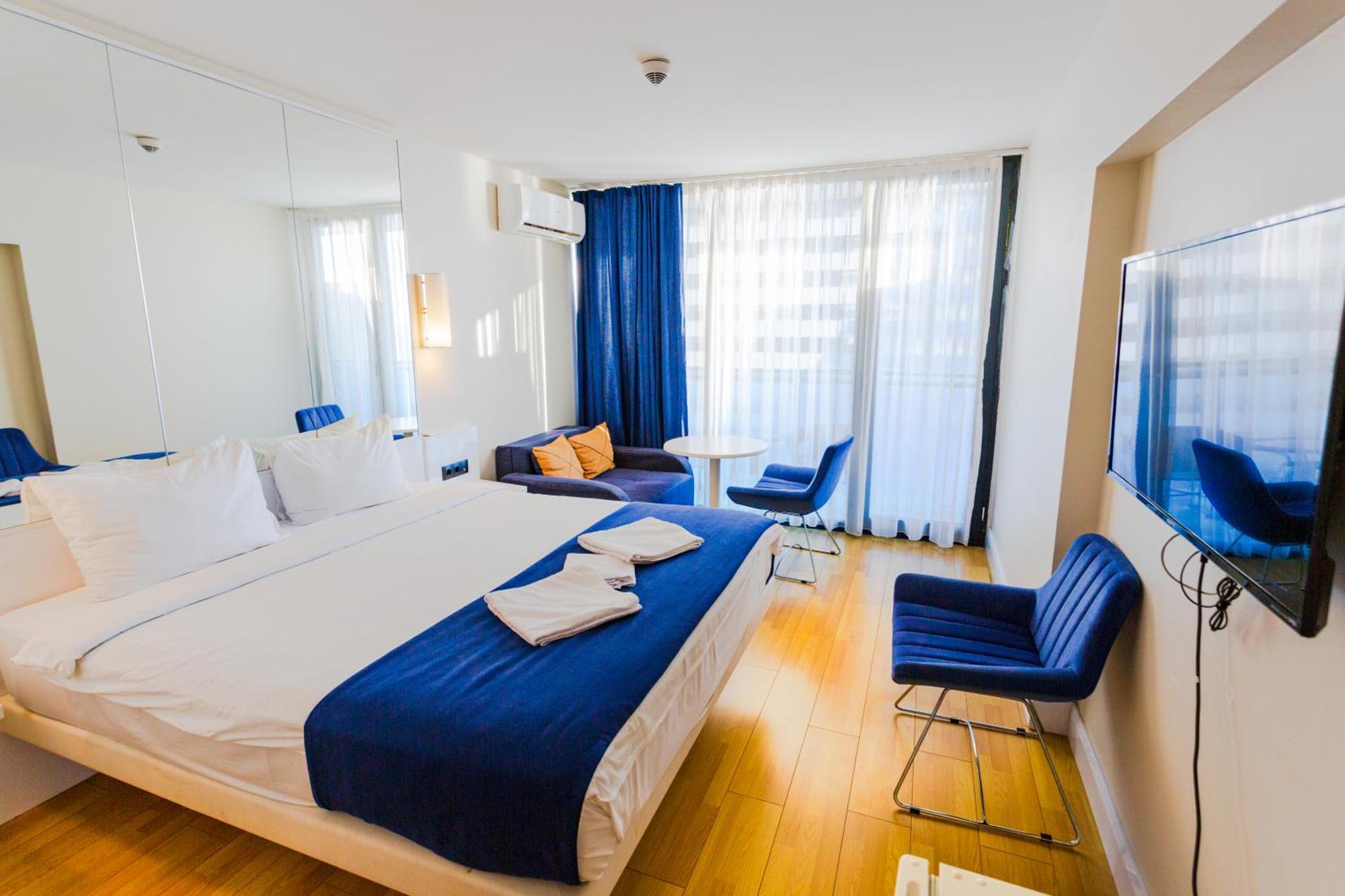 Best Location Apartments In Батуми Экстерьер фото