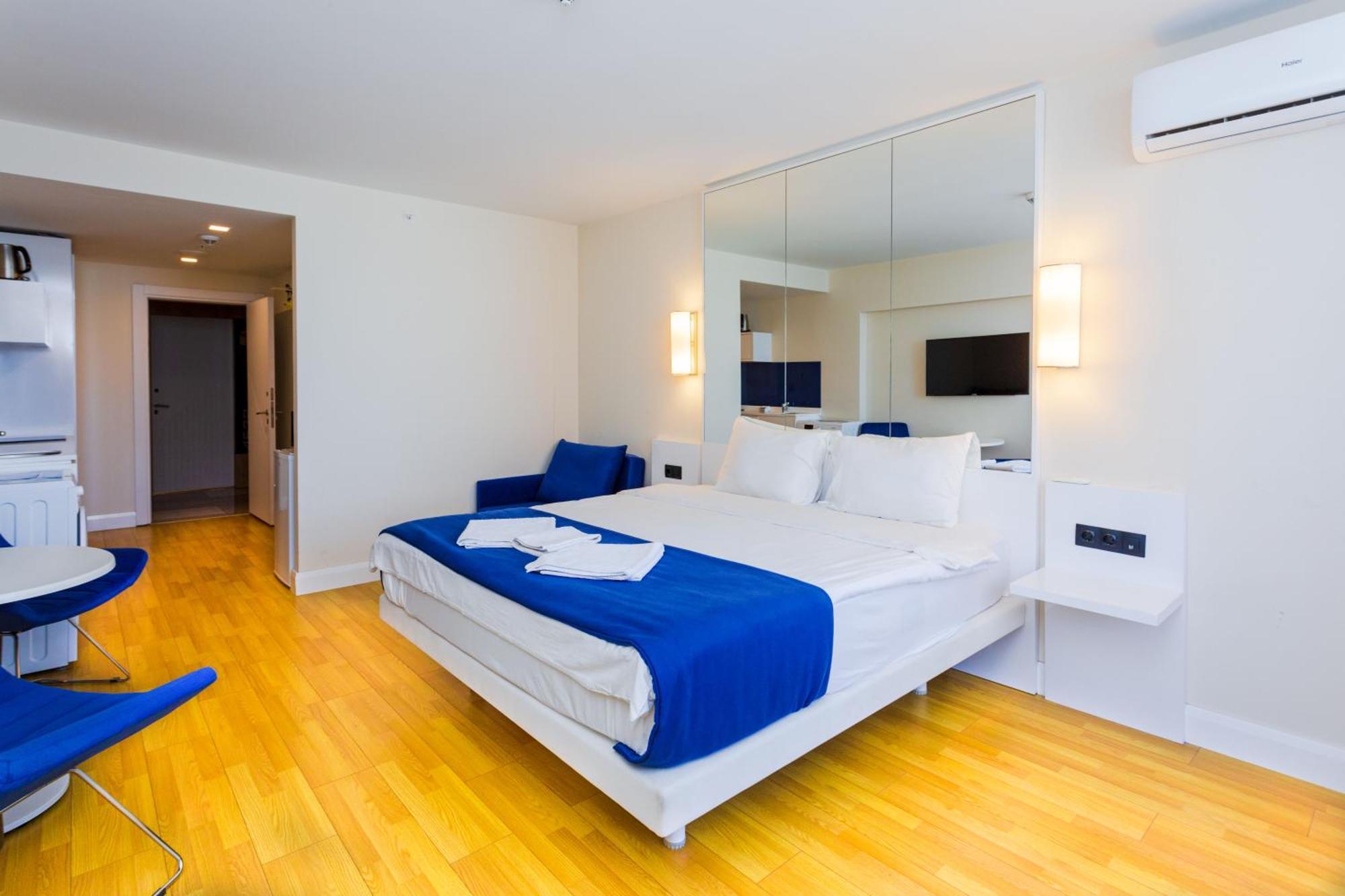 Best Location Apartments In Батуми Экстерьер фото