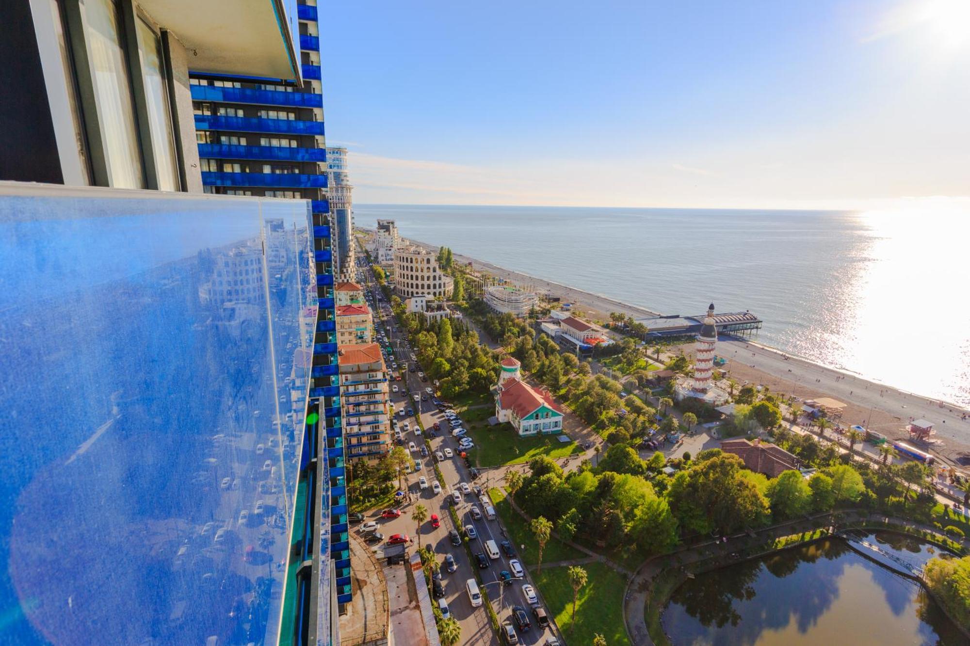 Best Location Apartments In Батуми Экстерьер фото