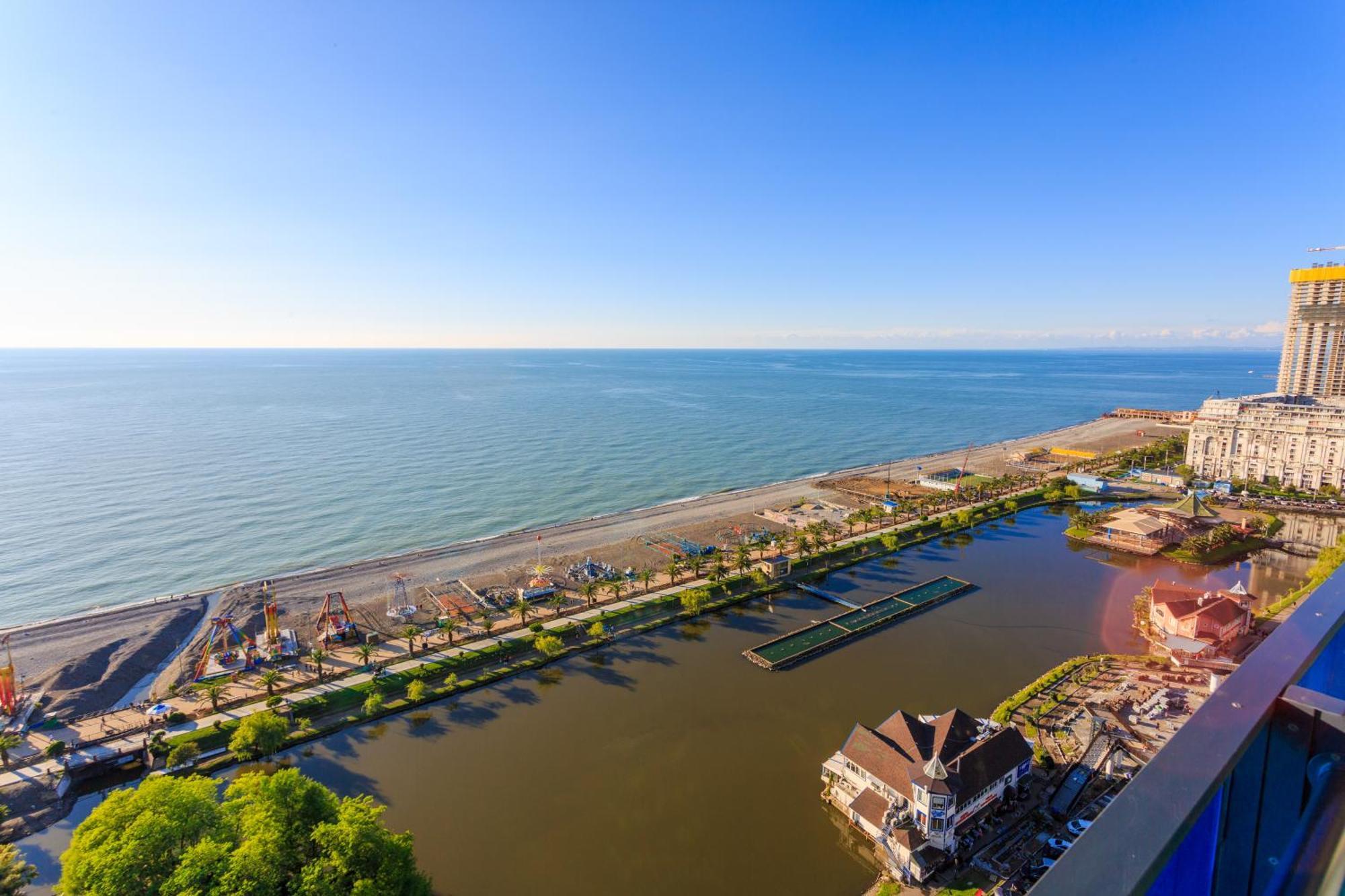 Best Location Apartments In Батуми Экстерьер фото