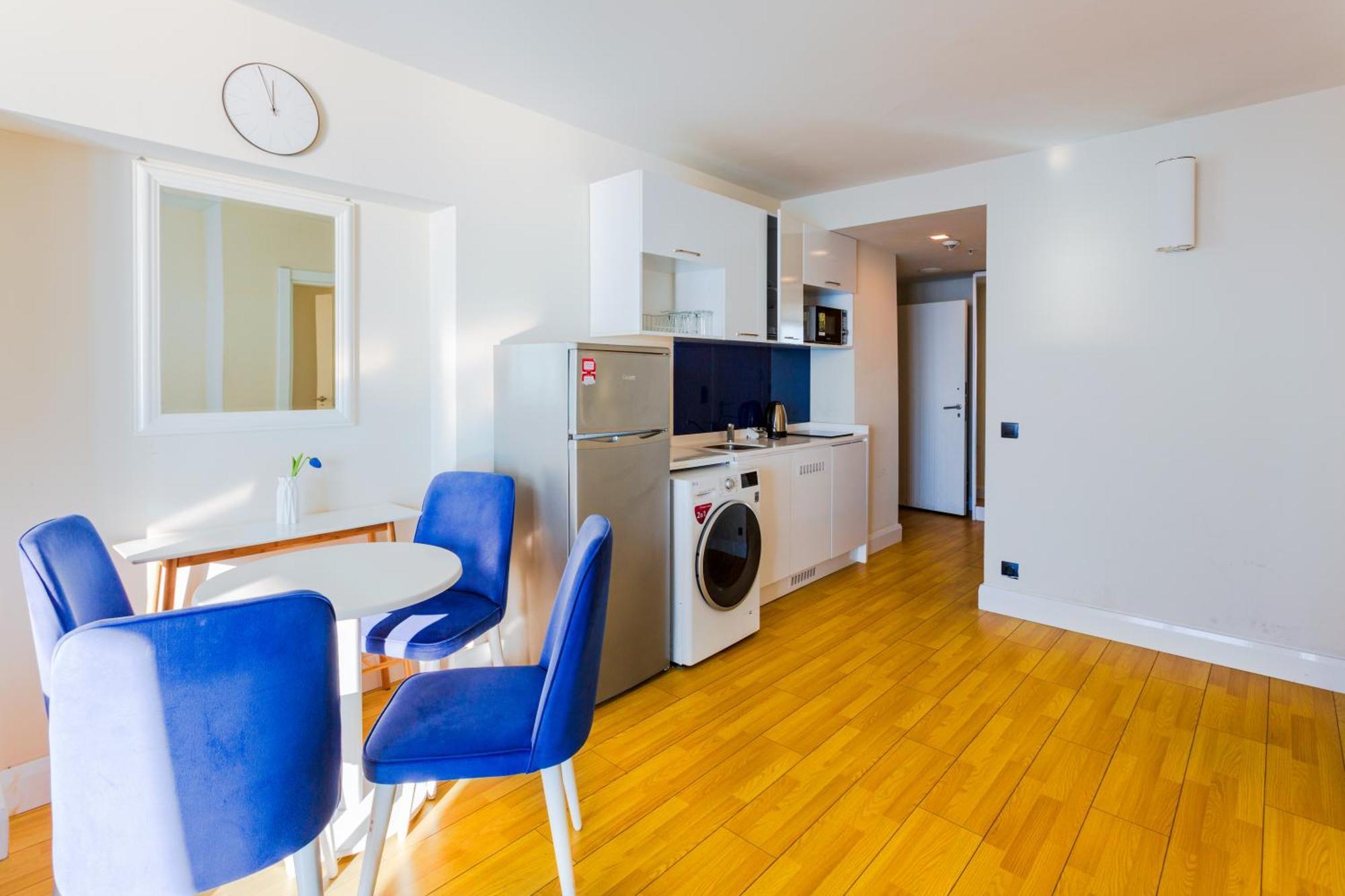 Best Location Apartments In Батуми Экстерьер фото