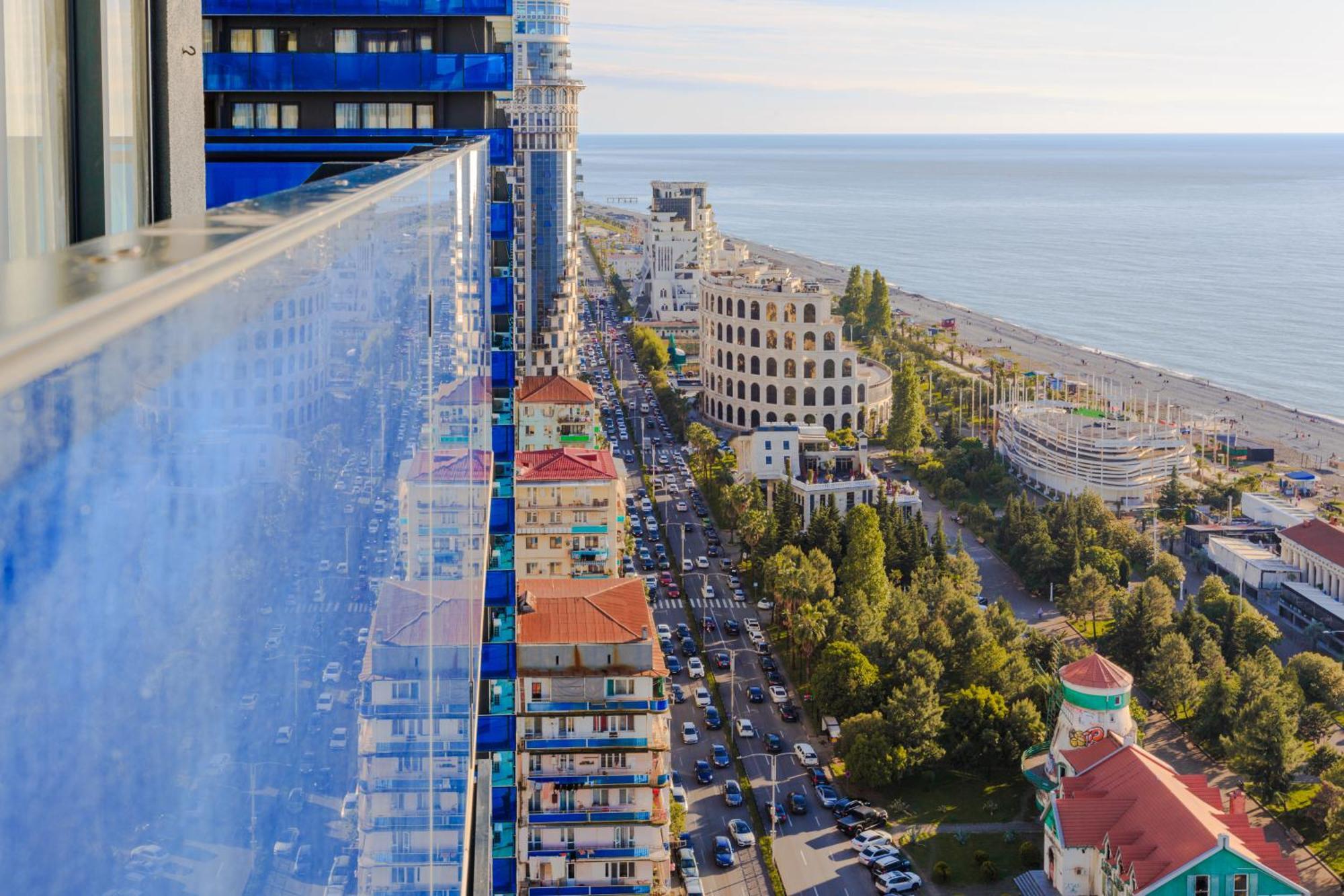 Best Location Apartments In Батуми Экстерьер фото