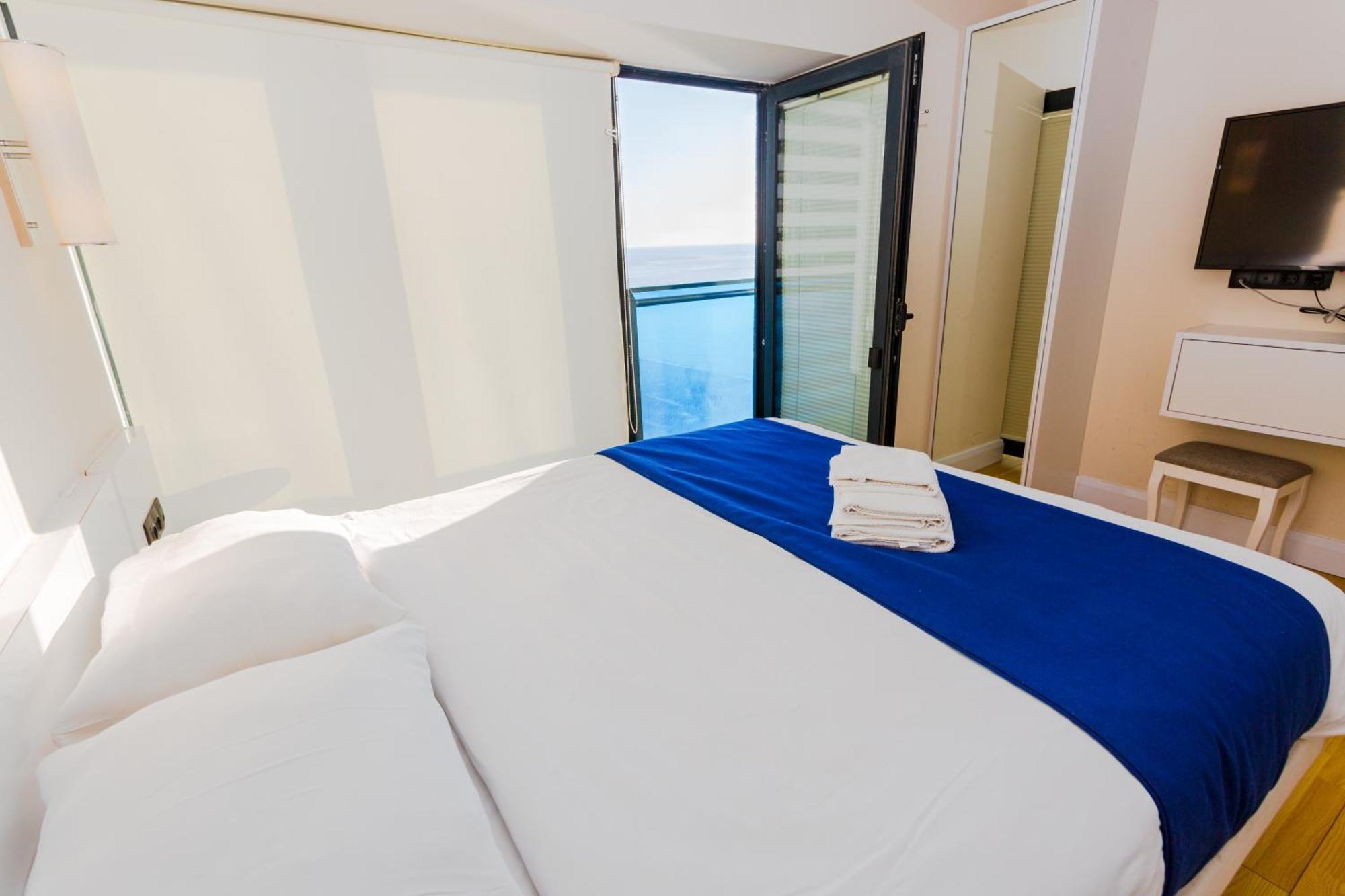 Best Location Apartments In Батуми Экстерьер фото