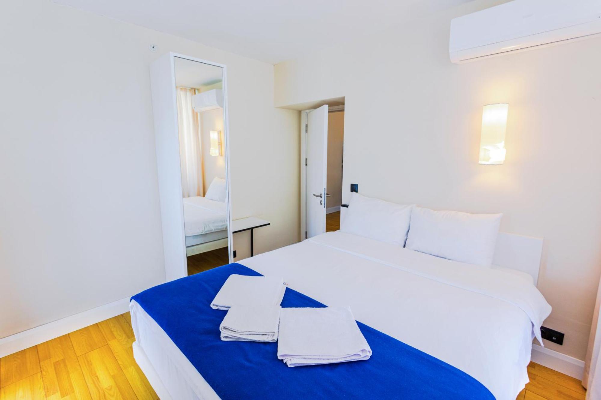 Best Location Apartments In Батуми Экстерьер фото